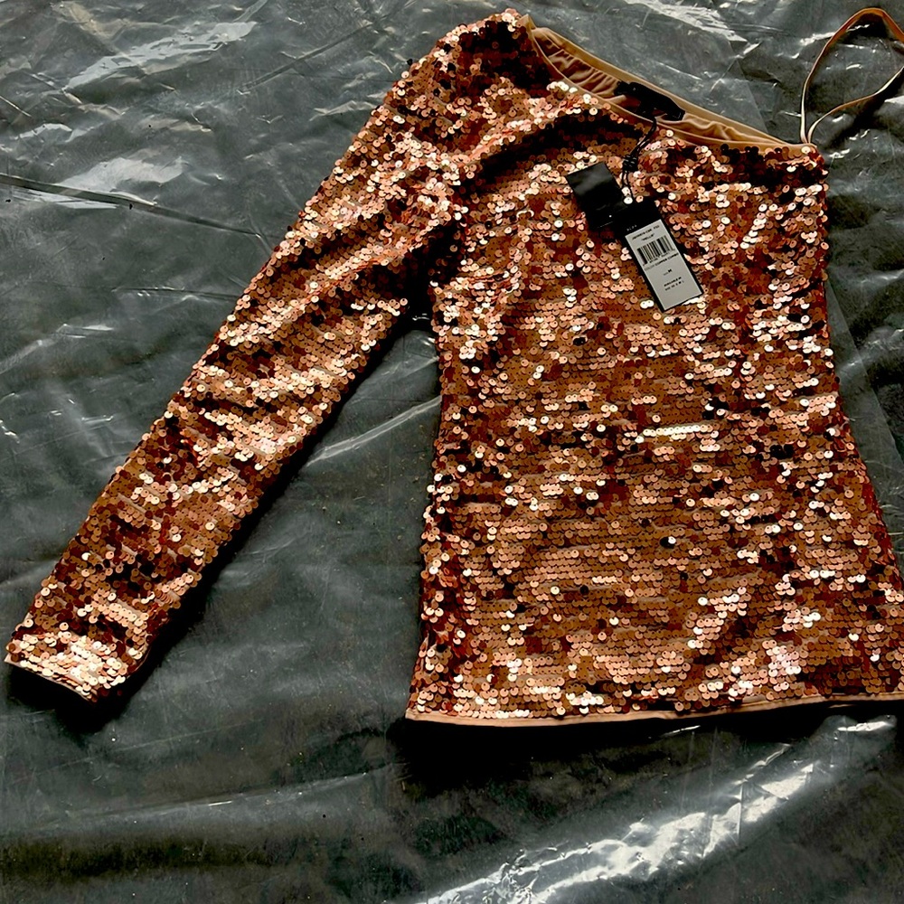 Women top